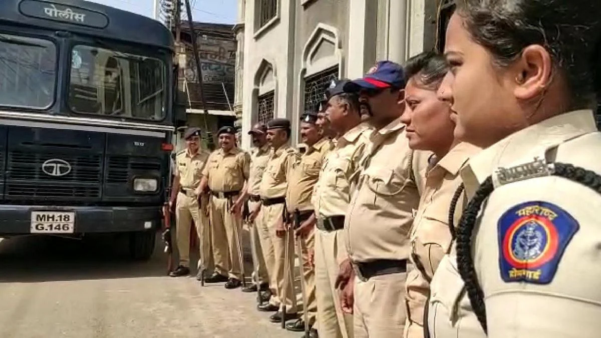 धुळ्यात सकाळची अजान भोंग्यांविनाच; पोलिसांचा बंदोबस्त