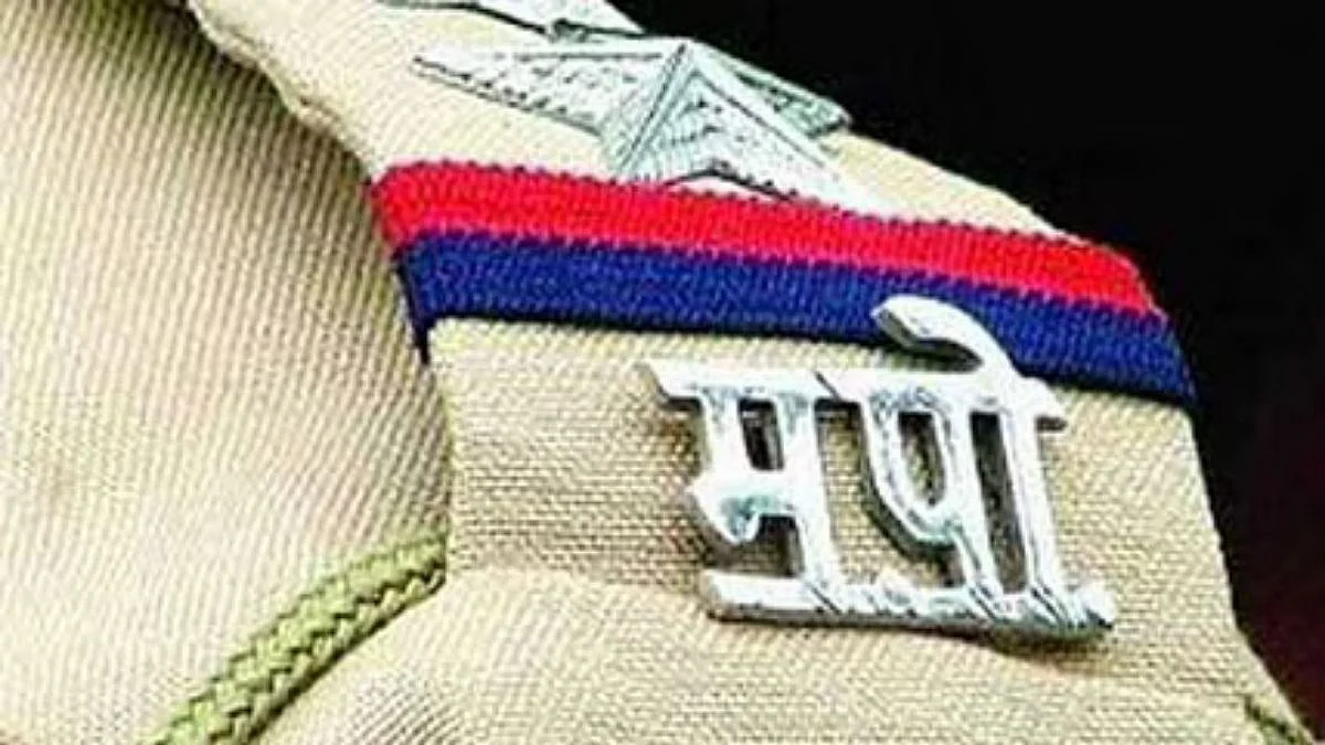 पोलिसांविरोधात सोशल मीडियावर लिहिणं पडलं महाग; आप नेत्याविरोधात तक्रार दाखल