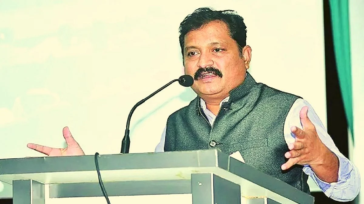 'गरीब के हड्डी पे मोदी सरकार कबड्डी खेल रही है'- अतुल लोंढे
