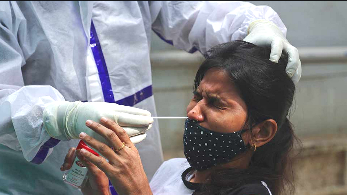 महाराष्ट्रात सलग चौथ्या दिवशी कोरोनाचे रुग्ण हजारांच्या पुढे; चौथ्या लाटेची सुरुवात तर नाही?