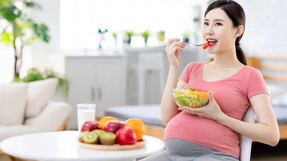 Pregnancy Diet Chart : गरोदरपणातील या आहारांविषयी असणारे समज व गैरसमज जाणून घ्या