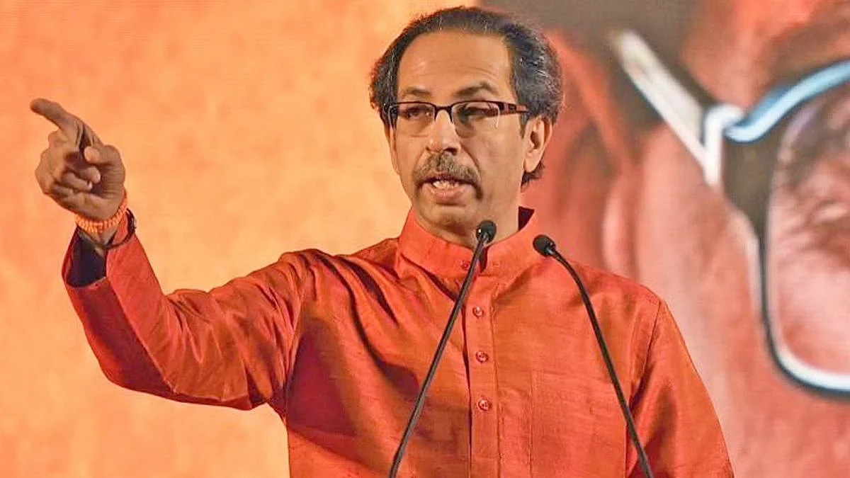 सुरतमध्ये बंडखोर आमदारांना गुंडांकडून मारहाण; शिवसेनेचा गंभीर आरोप