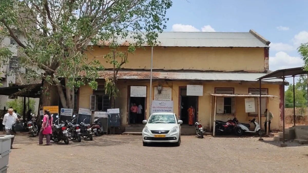 ३५ वर्षांपासून महावितरणाचा बेकायदेशीर ताबा; न्यायालयाच्या दणक्यानंतर कार्यालय खाली करण्याची नामुष्की
