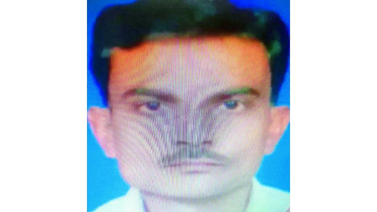 आईने दार उघडताच दिसला मुलाचा मृतदेह