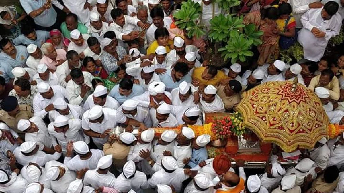 Pandharpur Ashadhi Wari 2022: इंद्रायणीकाठी भक्तांची मांदियाळी; जयघोषाणं दुमदुमला परिसर