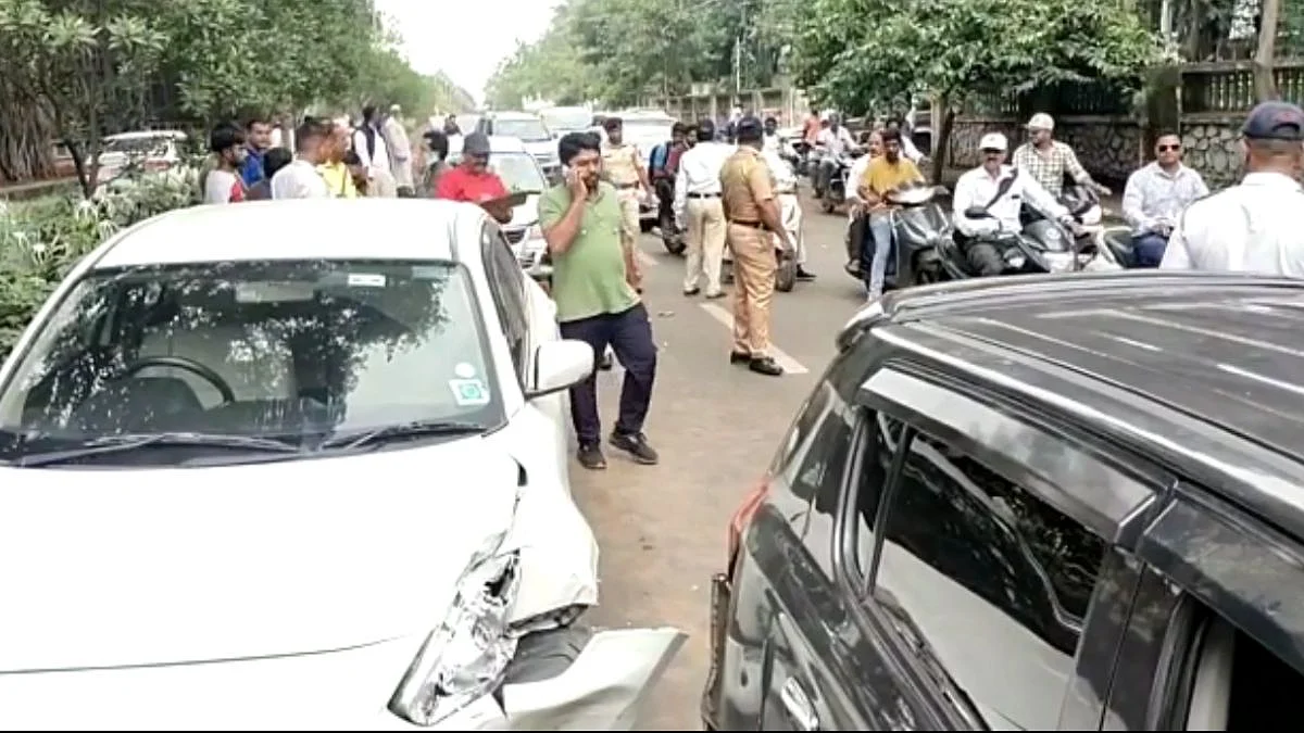 satara, court , police, accident, cars