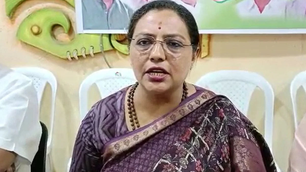 Yashomati Thakur , Amravati , Eknath Shinde , Devendra Fadnavis , Rain
