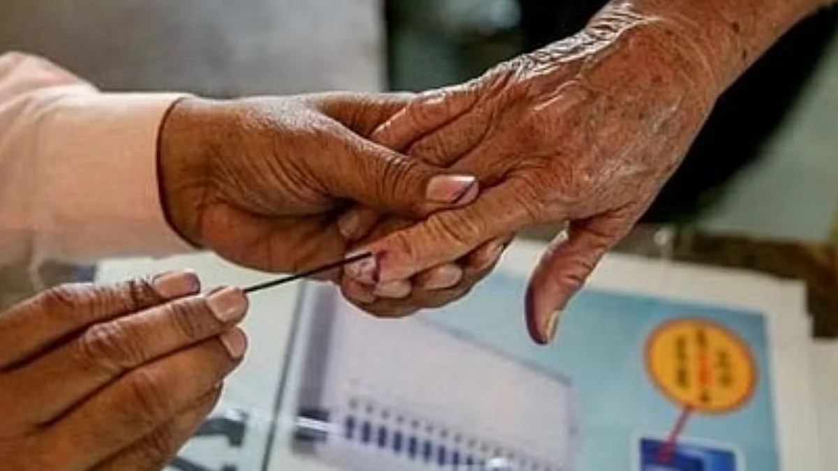 Maharashtra Government On Gujarat Elections 2022