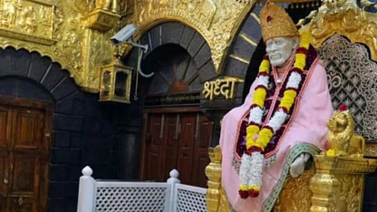 Shirdi, Sai Baba, bhagyashree banayat