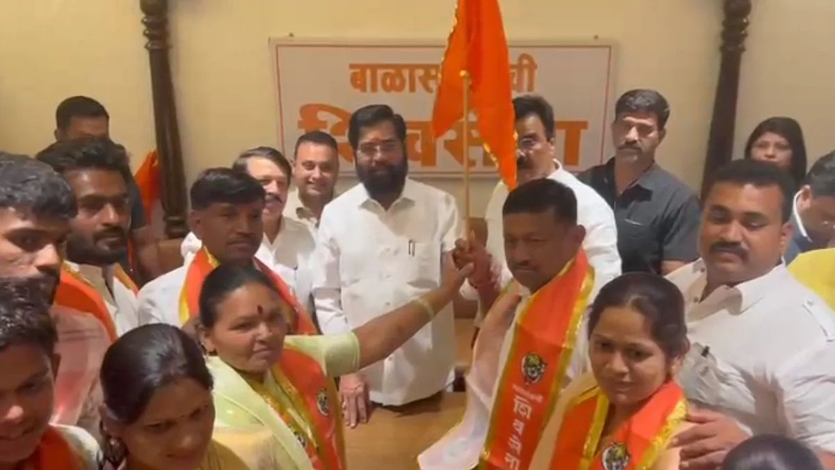 Eknath Shinde vs Mahavikas Aaghadi