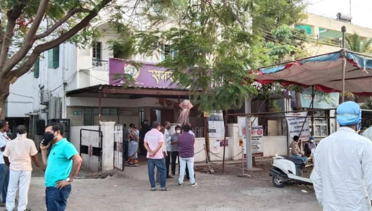 लातूरमध्ये नियमांची पायमल्ली करणाऱ्या कोविड हॉस्पिटलची मान्यता रद्द