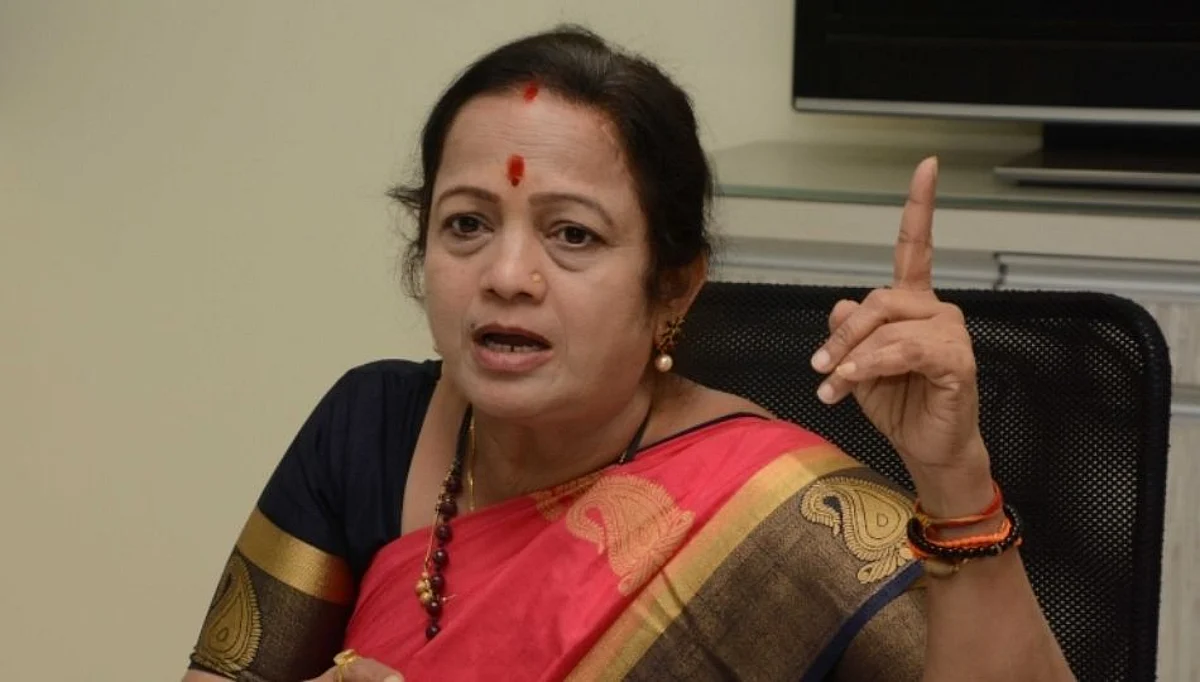 "त्या पार्टीत कोण होतं त्याचा उलगडा करा"; किशोरी पेडणेकरांचं शेलारांना आव्हान...(पहा व्हिडिओ)