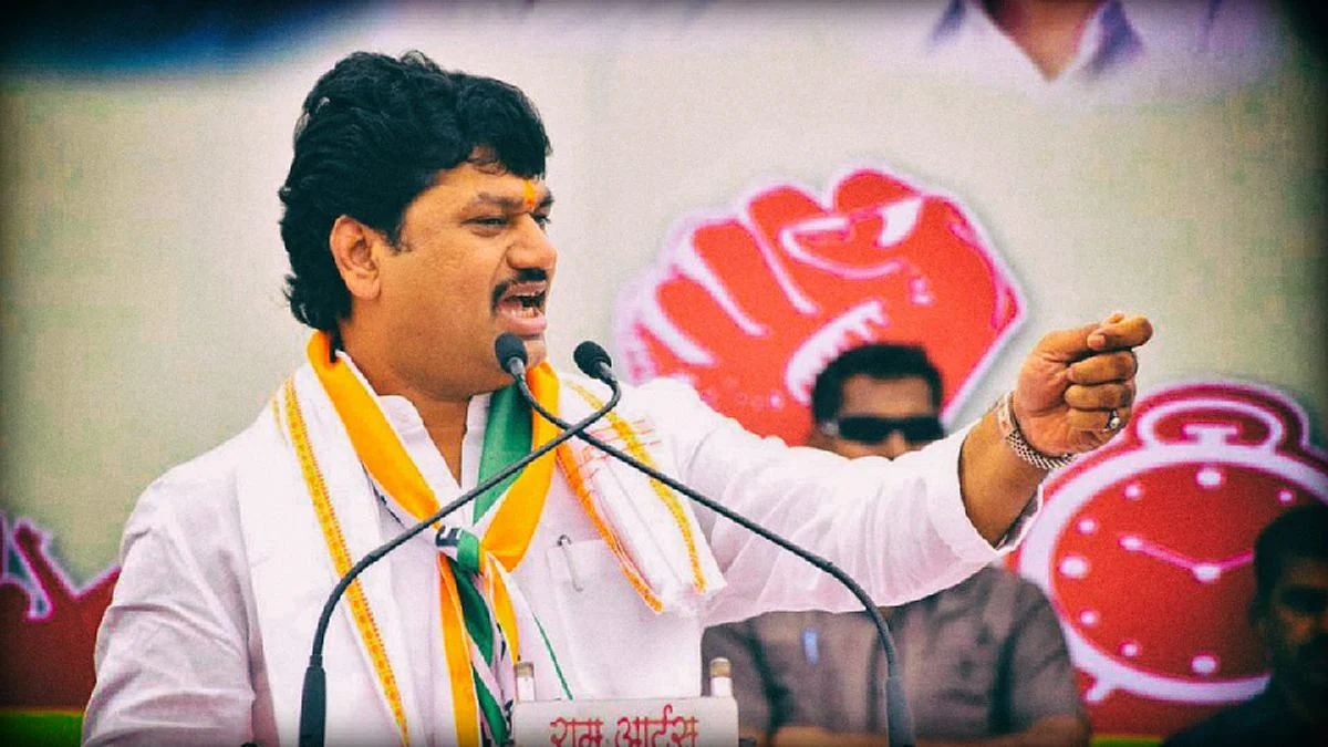 Beed : "भाजप नेत्यांनी जणाची नाही; मनाची तरी लाज बाळगली पाहिजे"