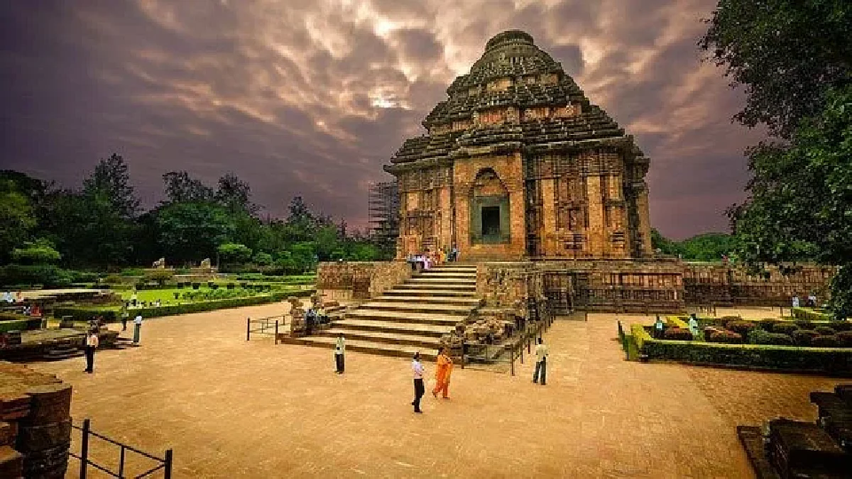 यंदा ‘दगडूशेठ’ साकारणार श्री गणेश सूर्यमंदिराची प्रतिकृती