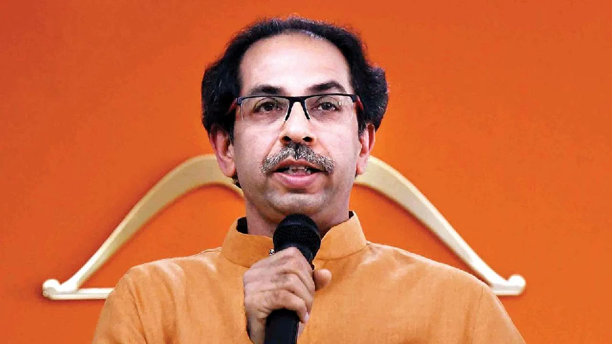 चेहरा झाकणार्या व्यक्ती राष्ट्रीय आणि सामाजिक सुरक्षेसाठी धोकादायक ठरू शकतात : उद्धव ठाकरे