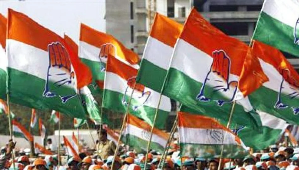 पदोन्नती आरक्षणावरुन काँग्रेस नेत्यांचा सरकारमधून बाहेर पडण्याचा सूर?