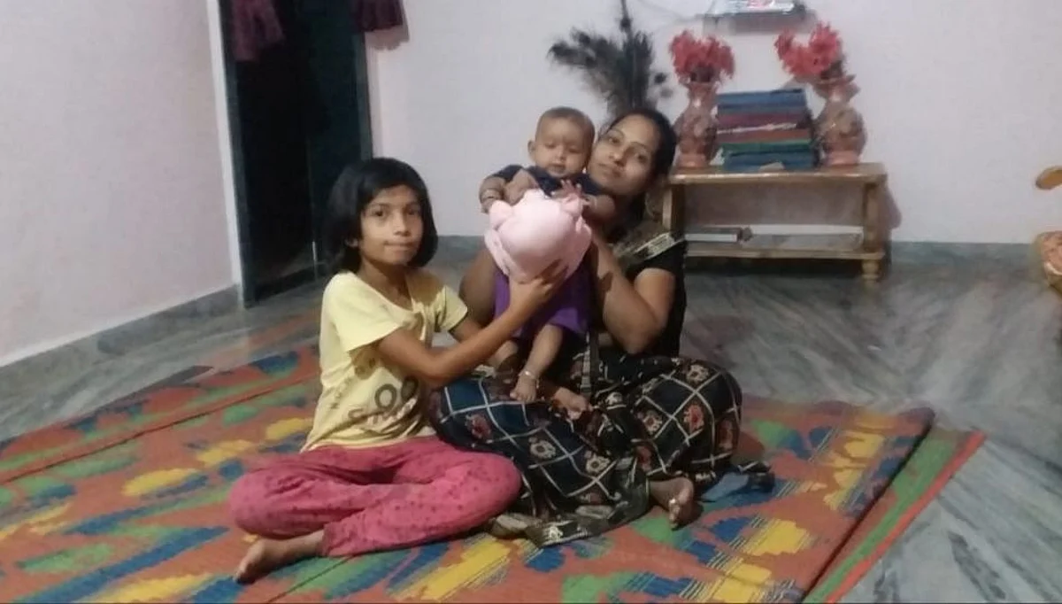 Mothers Day आई म्हणुन जबाबदारी पार पाडताना 'तिने' कर्तव्यही बजावले चोख!
