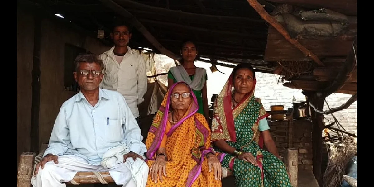 पोलीस पाटील बहिष्कार प्रकरणी अखेर 'त्या' गुन्हेगारांवर गुन्हा दाखल