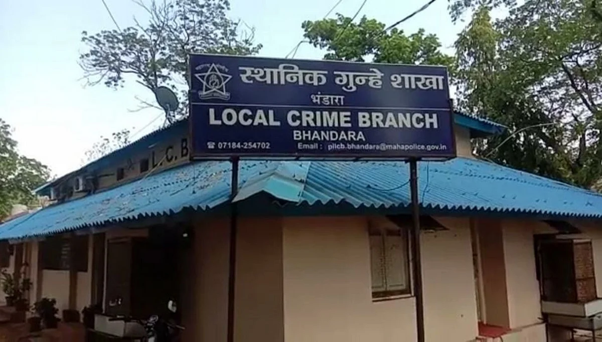 चक्क! चोरानेच पळवली पोलीस शिपायाची वर्दी
