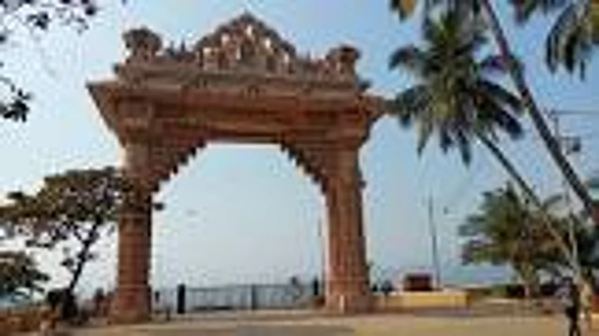 शिवाजी पार्कवरुन सेना-मनसे आमनेसामने