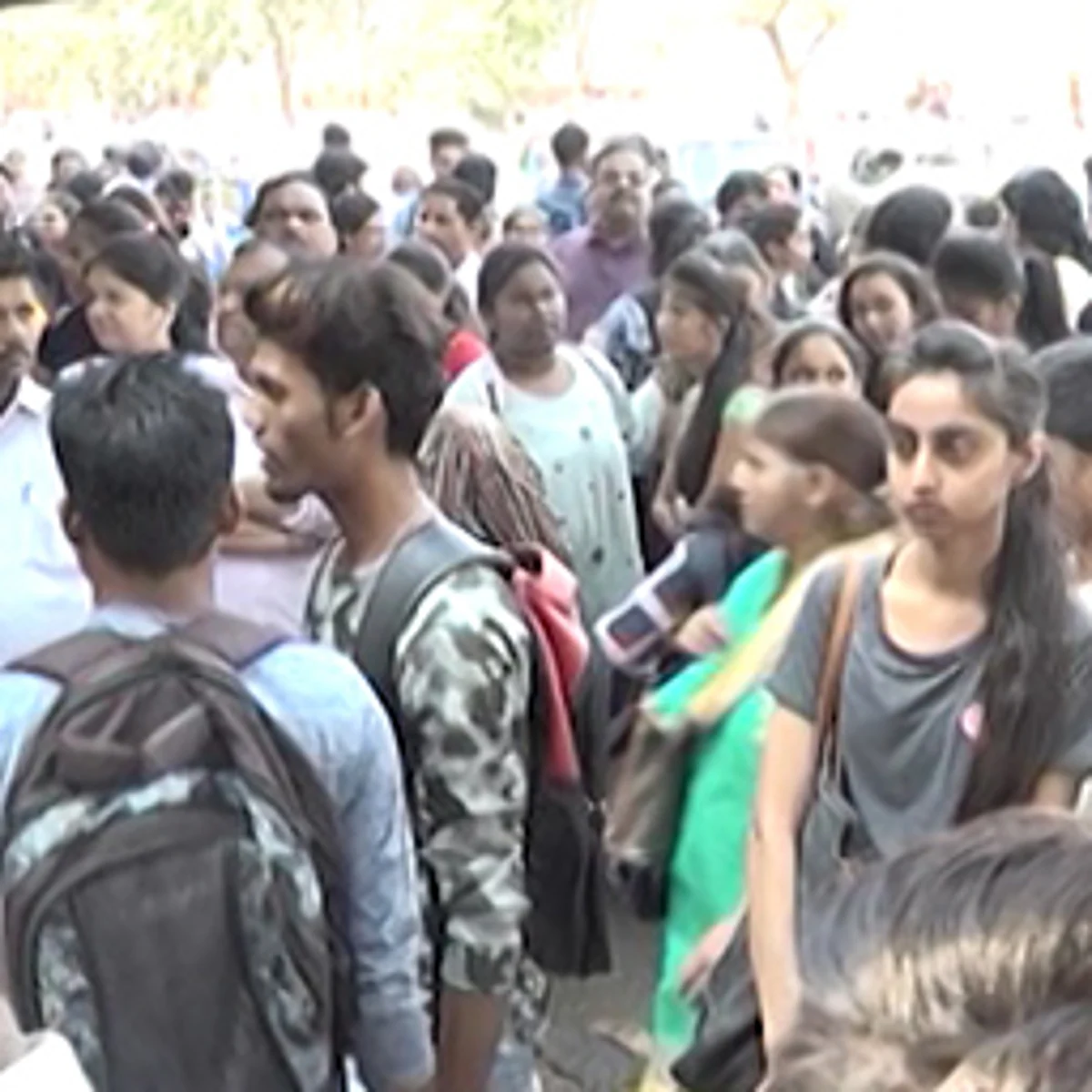12वी परिक्षेचे अर्ज भरण्यासाठी मुदतवाढ
