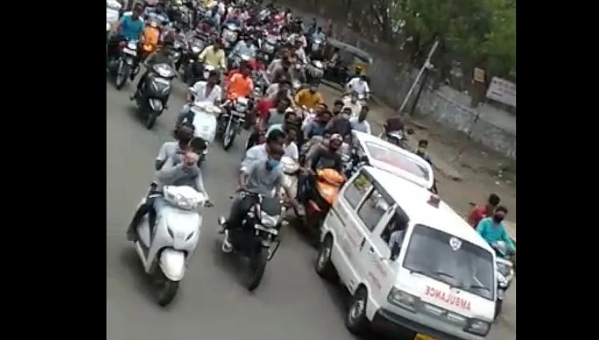 चाललंय तरी काय? पुण्यात गुन्हेगाराच्या अंत्ययात्रेला २०० दुचाकींची रॅली (व्हिडिओ)