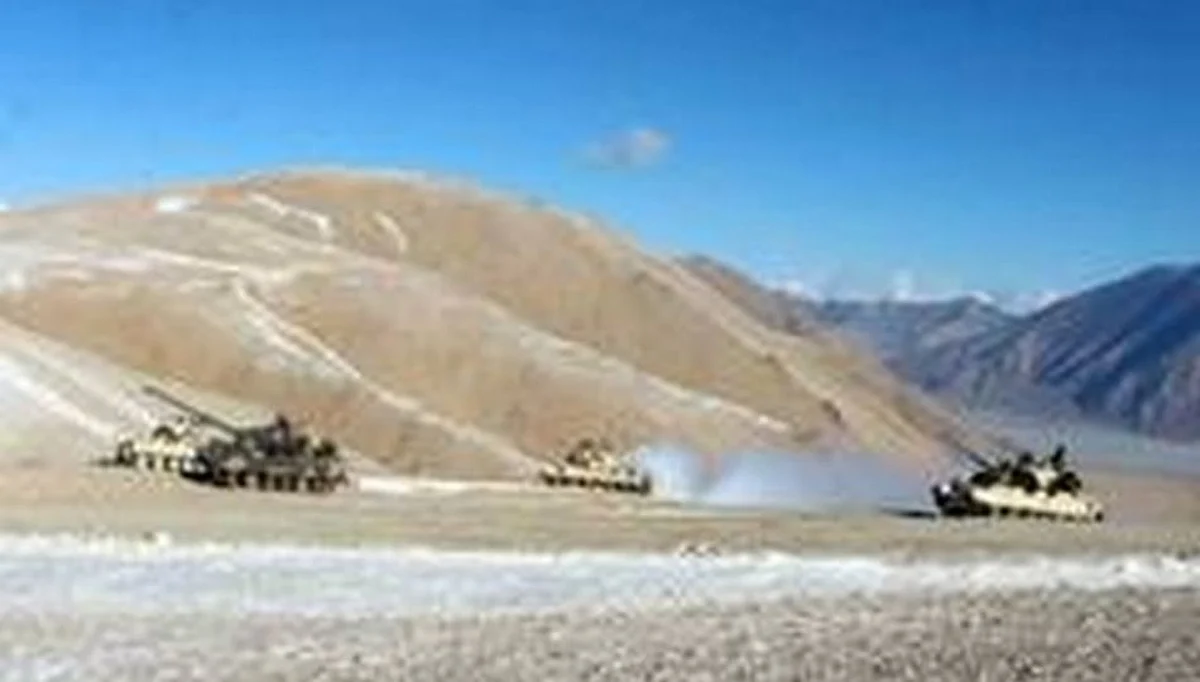 पूर्व लडाखमध्ये चीनच्या हवाई दलाचा युद्धाभ्यास; भारताची चिंता वाढली