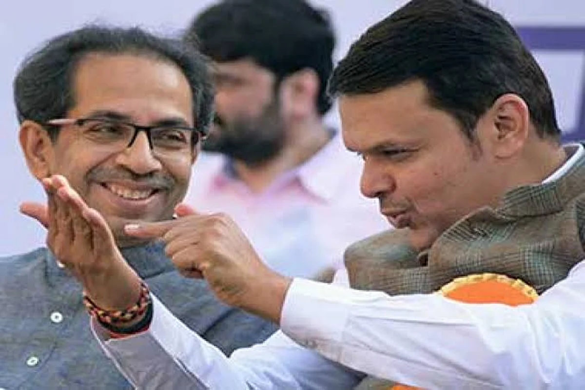VEDIO | उद्धव ठाकरेंच्या हातात देवेंद्रंचा कर्जबाजारी महाराष्ट्र