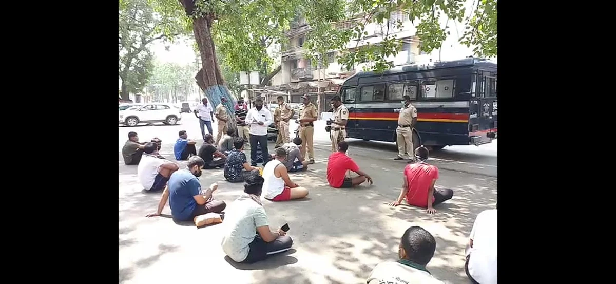 नदीवर पोहण्यासाठी गेलेल्या 14 जणांवर दंडात्मक कारवाई