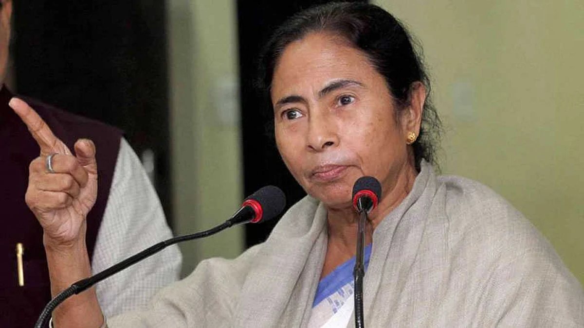 पश्चिम बंगालचे नाव बदलावे ममता बॅनर्जी यांची मागणी