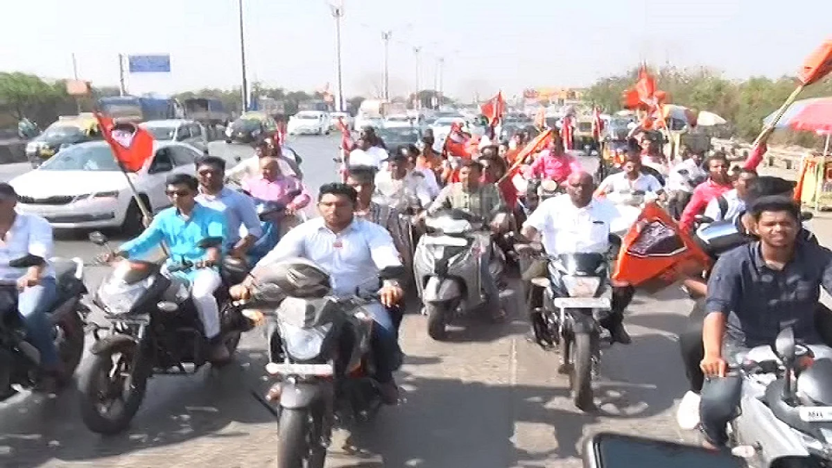 हेल्मेट न घालताच निघाली मनसैनिकांची नवी मुंबईत बाईक रॅली