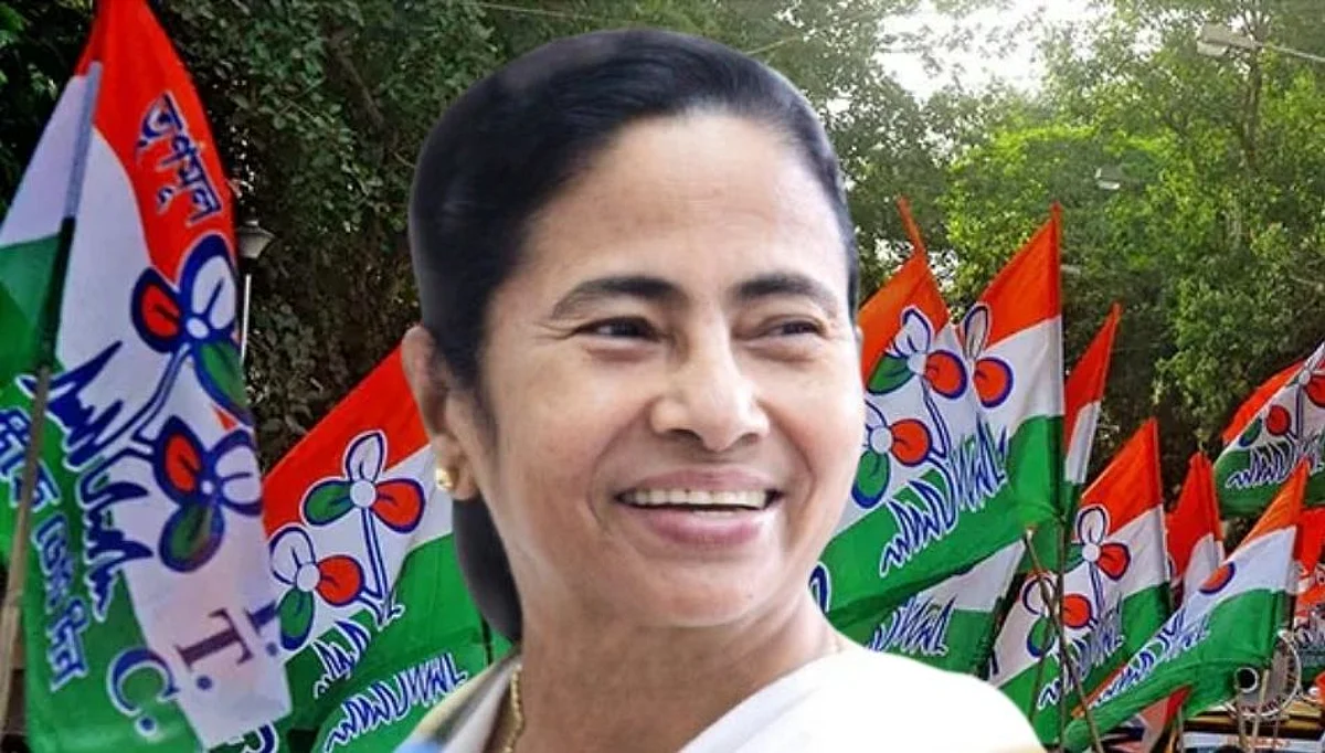 पश्चिम बंगालमध्ये पुन्हा 'ममता' लाट