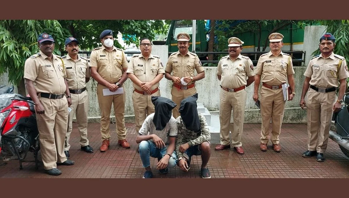 मंदिरात चोरी केल्यानंतर चोरटे तासाभरात पोलिसांच्या जाळयात