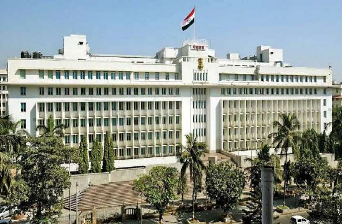 मंत्रालय मुंबईबाहेर हलवण्यासाठी हालचाली, या ठिकाणांचा विचार...