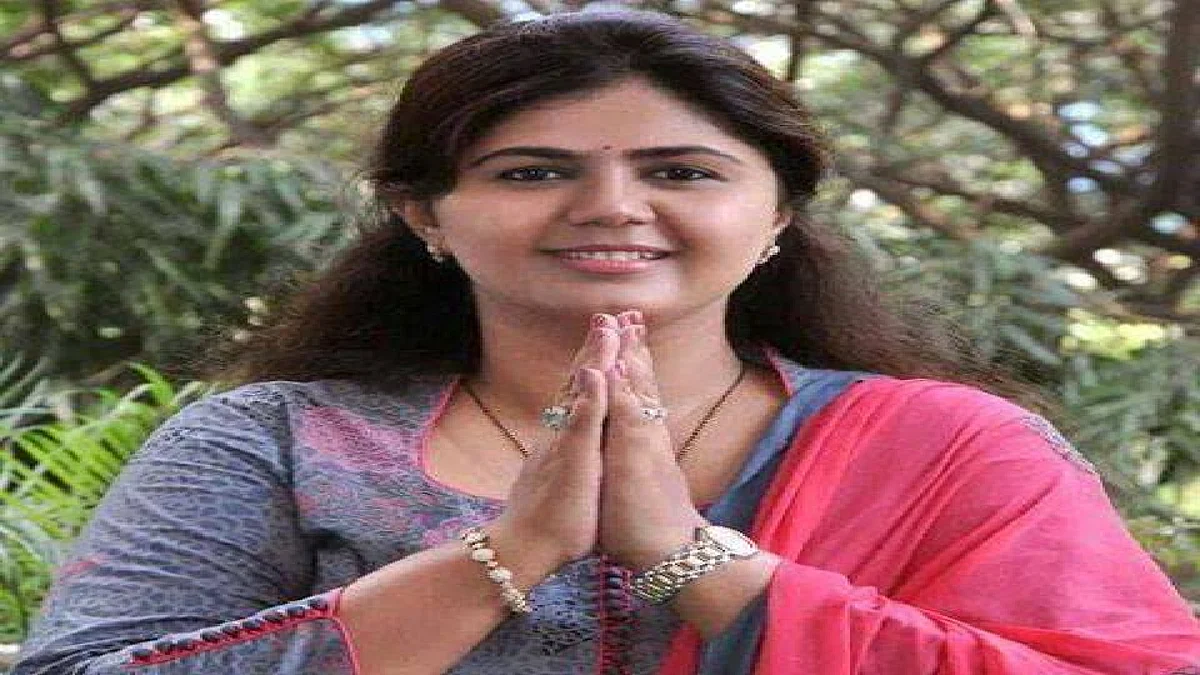 मी आयुष्यभर तुमची सेवा करत राहील : पंकजा मुंडे