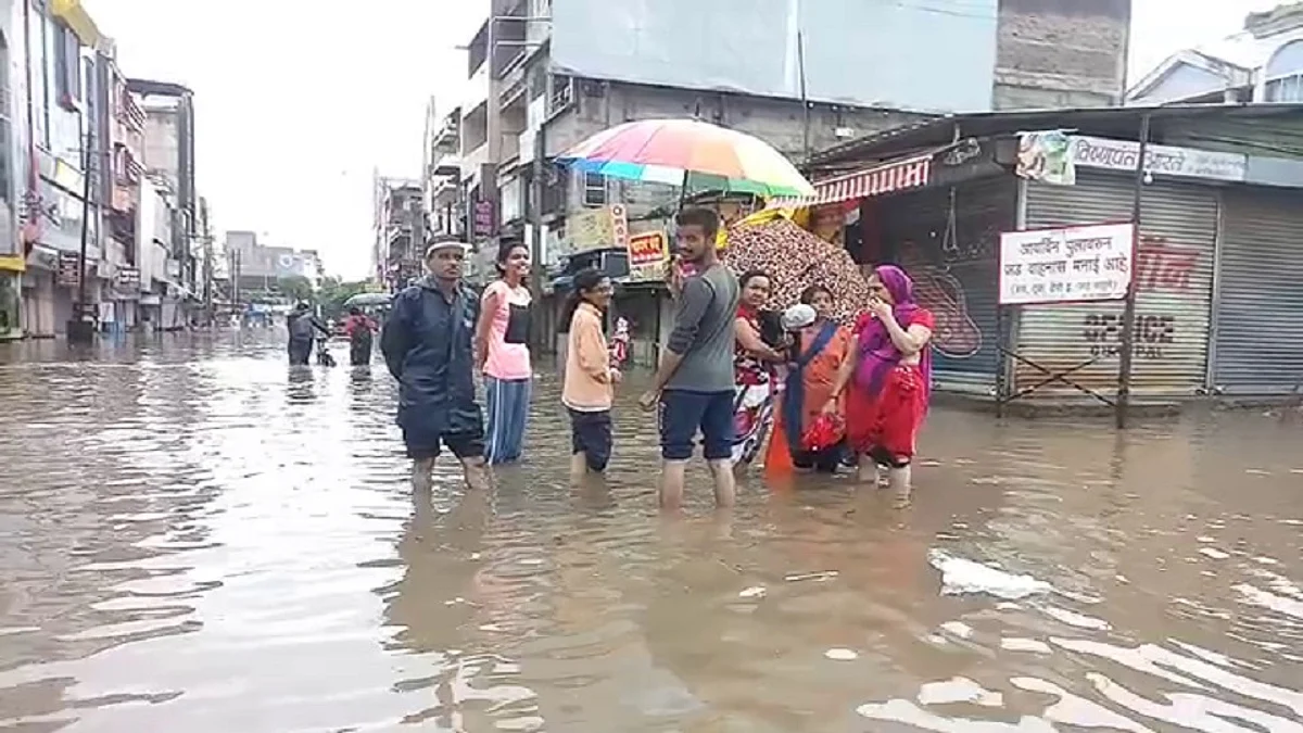 सांगलीत महापूर; नदीकाठच्या ३१ हजार लोकांचं स्थलांतर