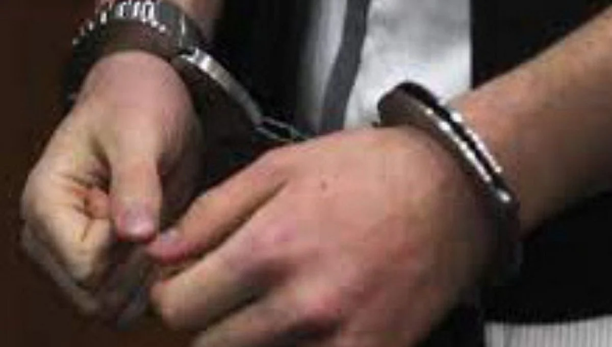युवकांनी चाेरल्या 19 दुचाकी; दाेघे अटकेत, दाेघे फरार