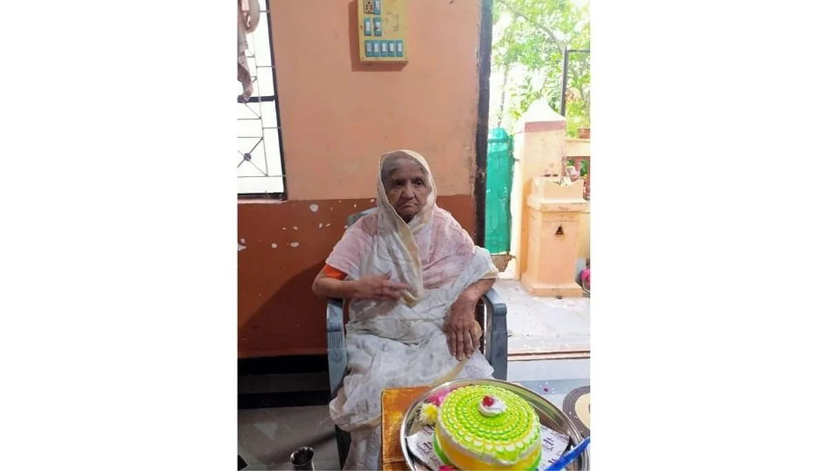 सोलापुरात 92 वर्षांच्या आजीने केली कोरोनावर मात