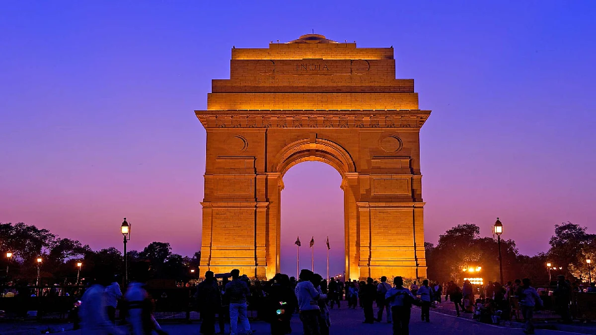 दिल्लीत रेड अलर्ट