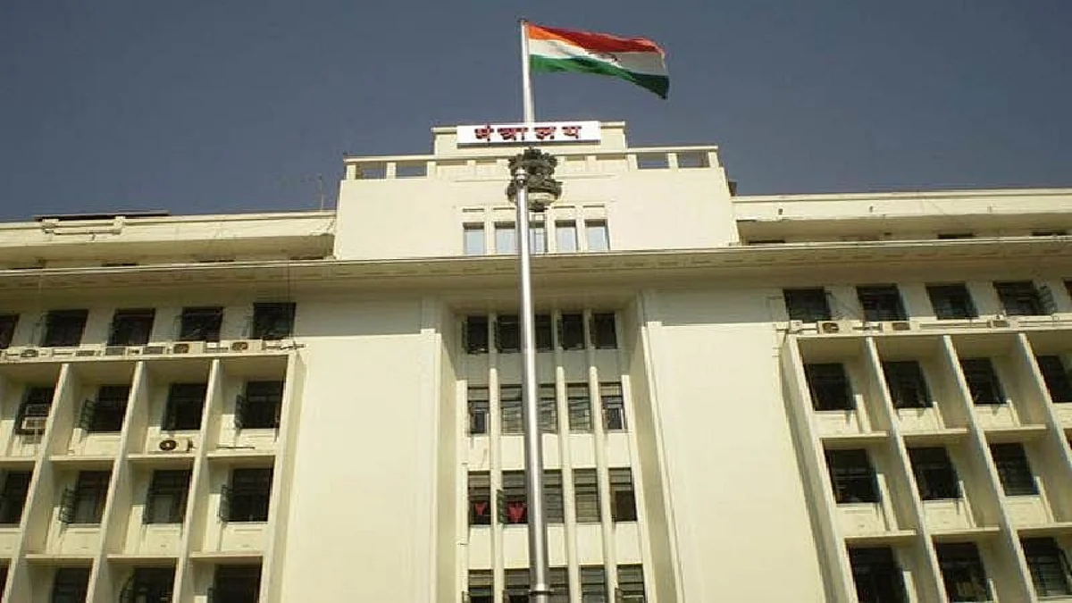 मुंबईतील अनधिकृत घरं अधिकृत करण्याचा मार्ग मोकळा