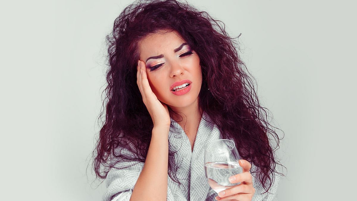 Hangover Cures हँगओव्हरपासून सुटका मिळवण्यासाठी हे उपाय करा