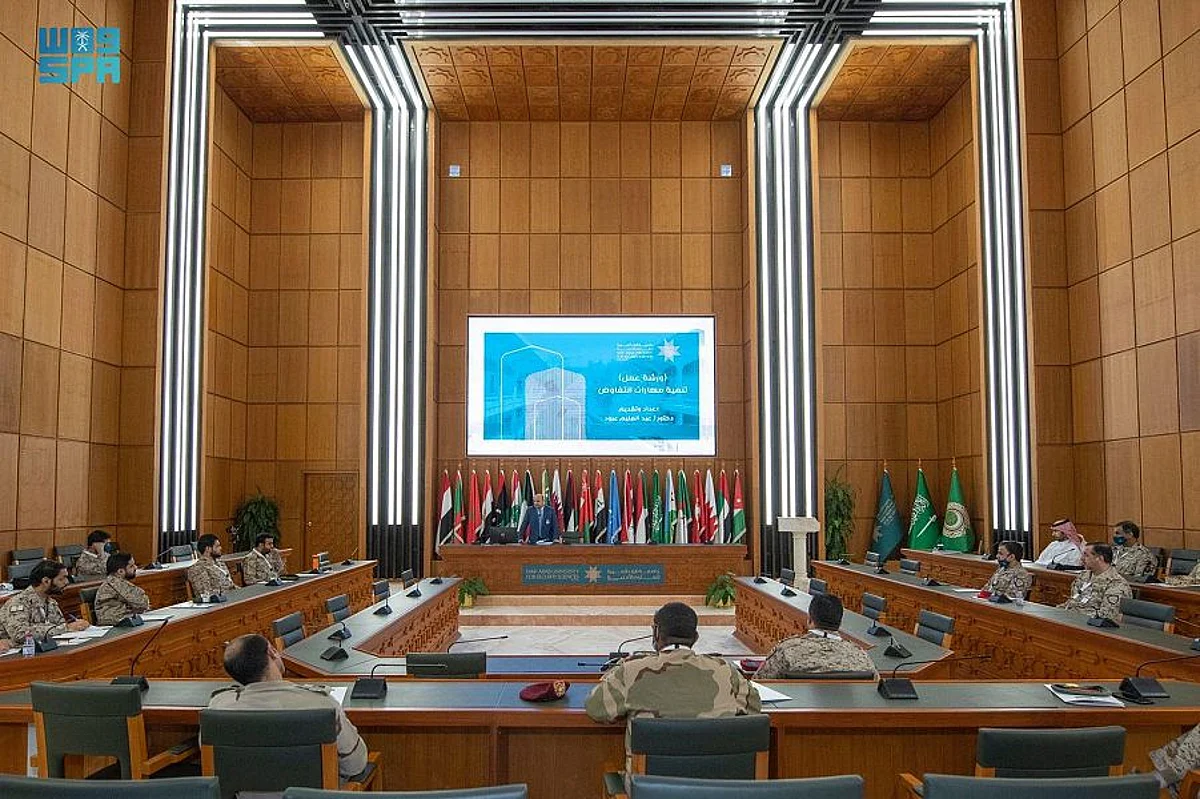 بمشاركة "قيادة قوات التحالف".. جامعة نايف تُعرّف بالقانون الدولي الإنساني