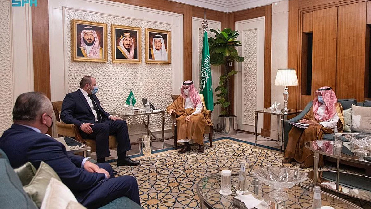 وزير الخارجية يلتقي مبعوث الرئيس الأوكراني