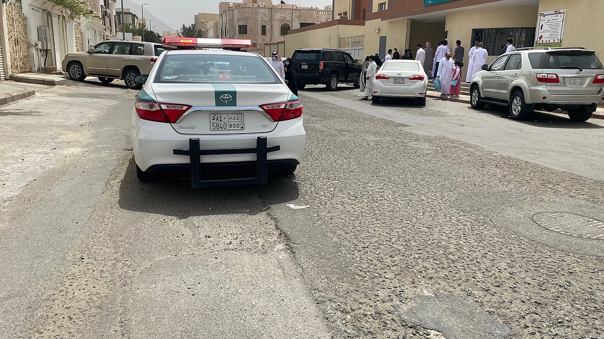 تحرير حركة ومسارات موحدة وفك اختناقات.. هذا ما فعلته دورية مرور بمكة