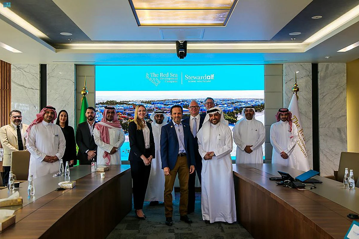 شركة البحر الأحمر للتطوير تمنح عقد تشغيل لمستشفى عالمي في مدينة موظفيها