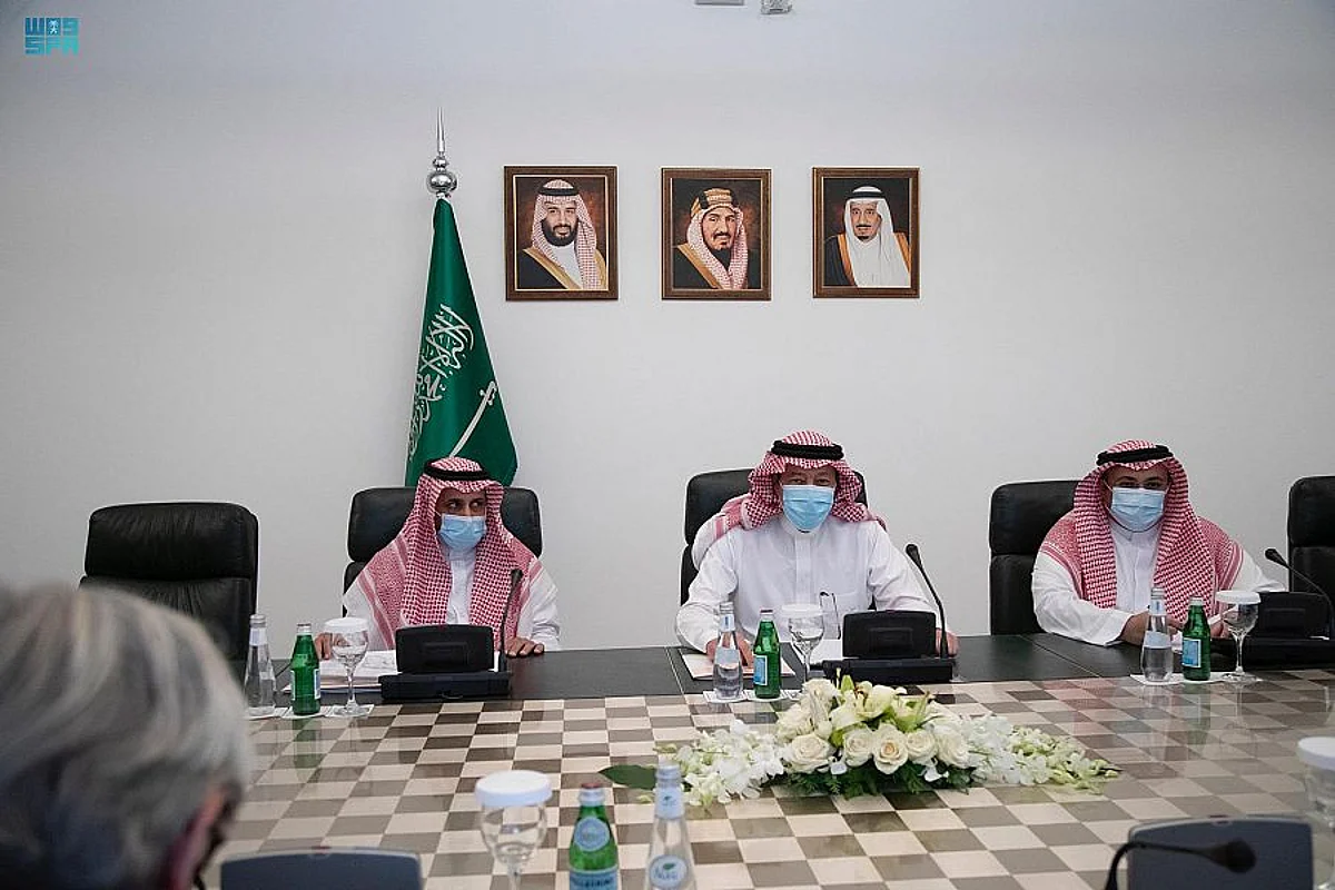 نائب وزير الخارجية يستقبل رؤساء البعثات الهولندية بالخليج العربي