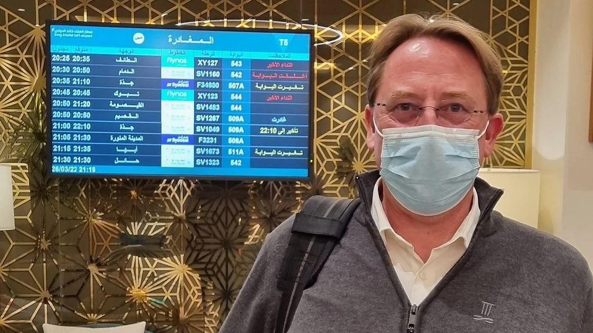 صفعة من السفير الفرنسي لـ"إرهاب الحوثي".. يصل جدة وهذا ما كتب