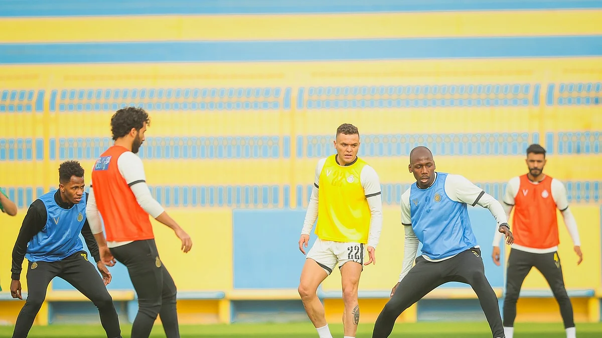النصر يتجاوز "كبوة" الهلال .. ويفتح ملف مواجهة "الاتفاق"