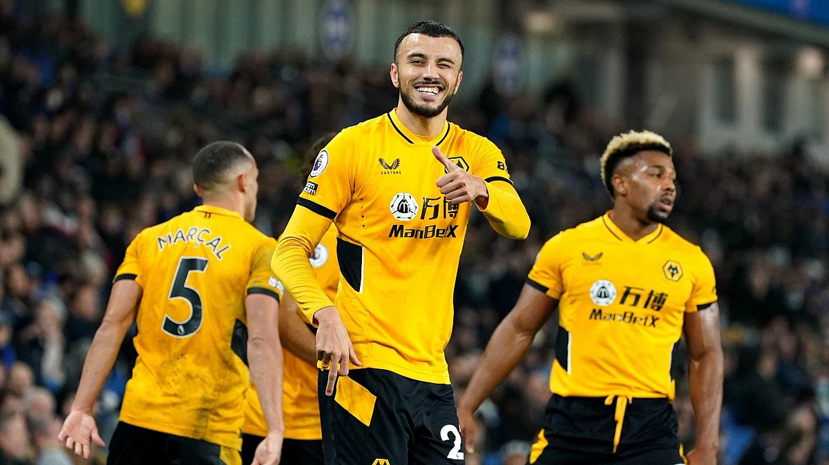 يلعب في الدوري الإنجليزي.. "النصر" يفاوض المغربي "رومان سايس"
