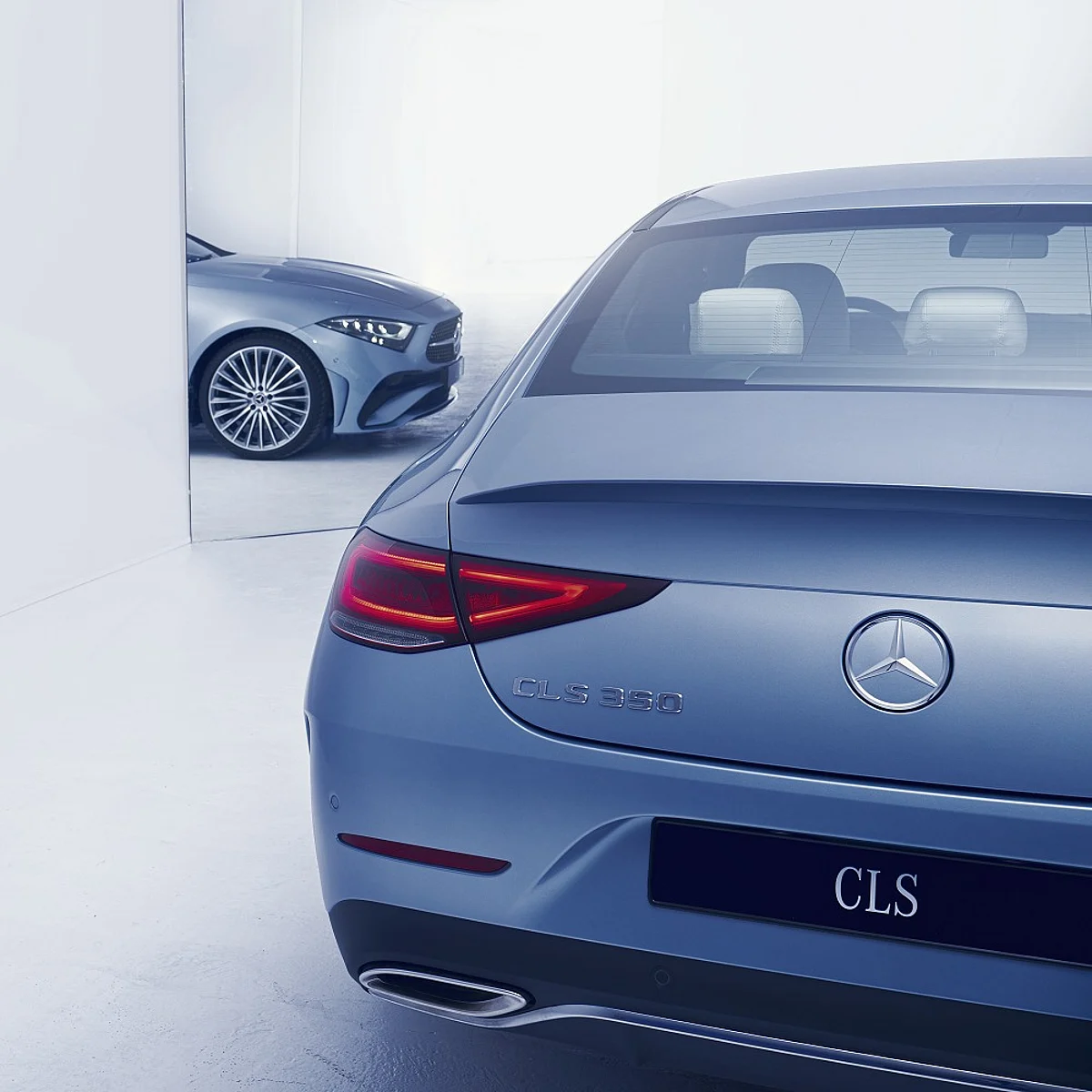 عراقة الماضي وروح الحاضر.. "الجفالي" تدشن رائعة مرسيدس- بنز CLS